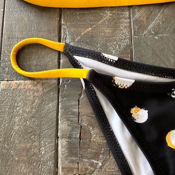 New! Cupshe Polka Dot Triangle Bikini Black White & Yellow Size Large - Picture 7 of 15